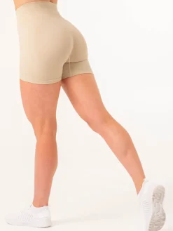 Contour Seamless Shorts