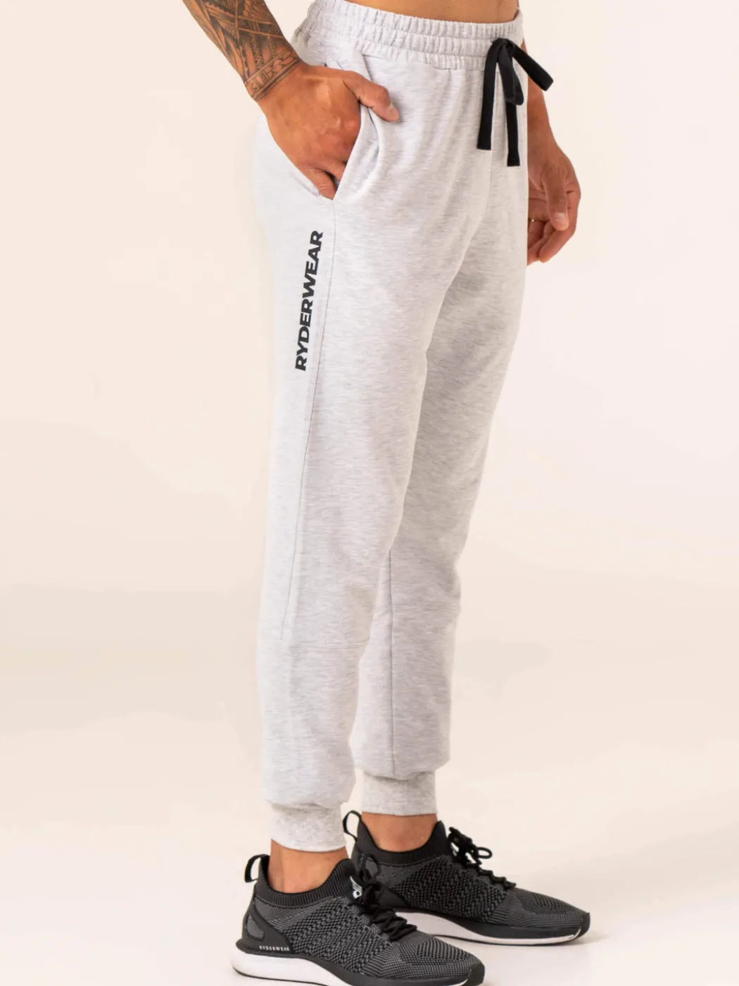 Emerge Track Pant