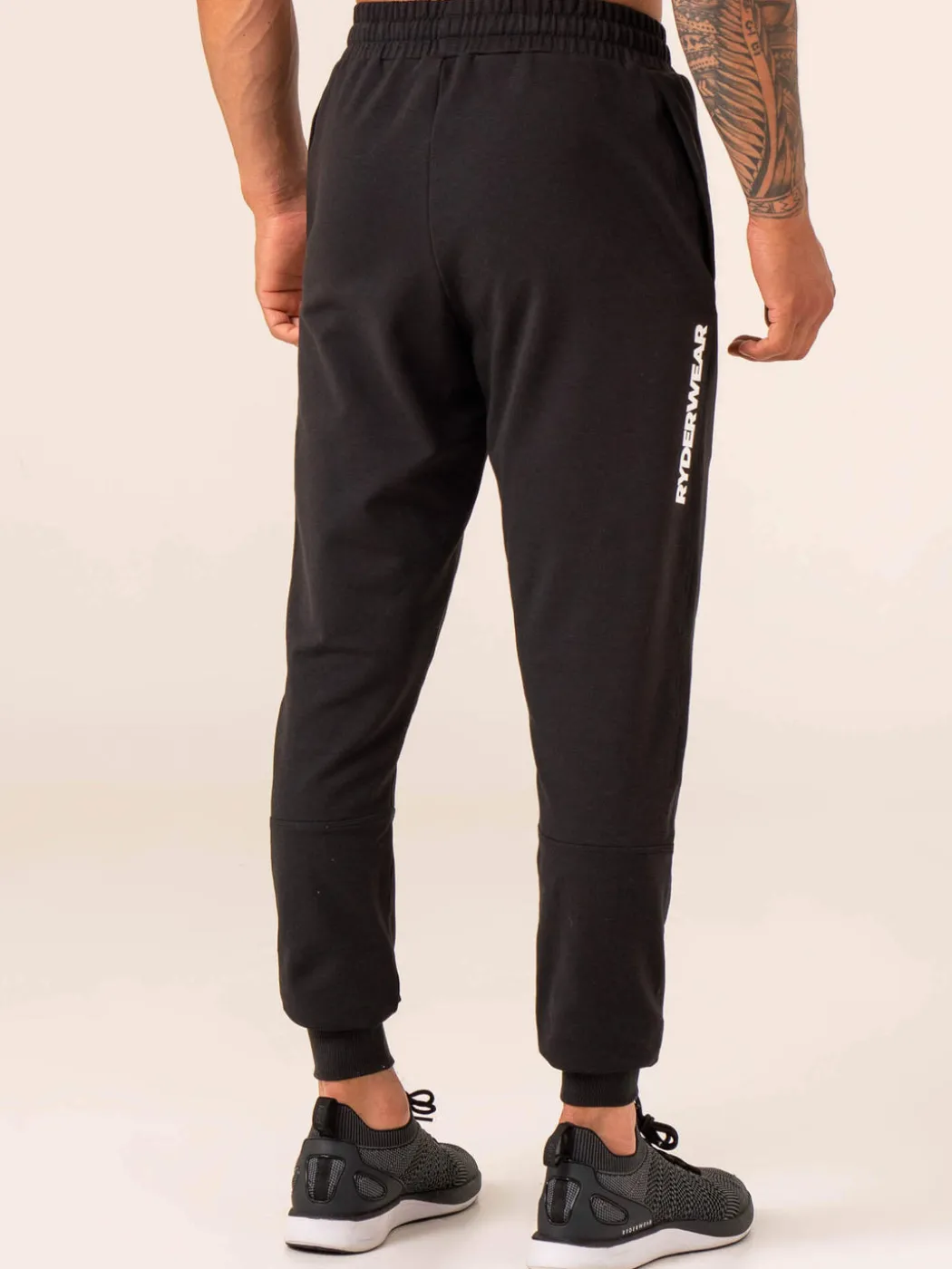 Emerge Track Pant