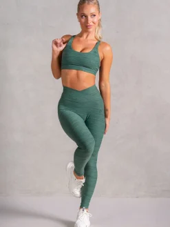 Icon Scoop Neck Sports Bra
