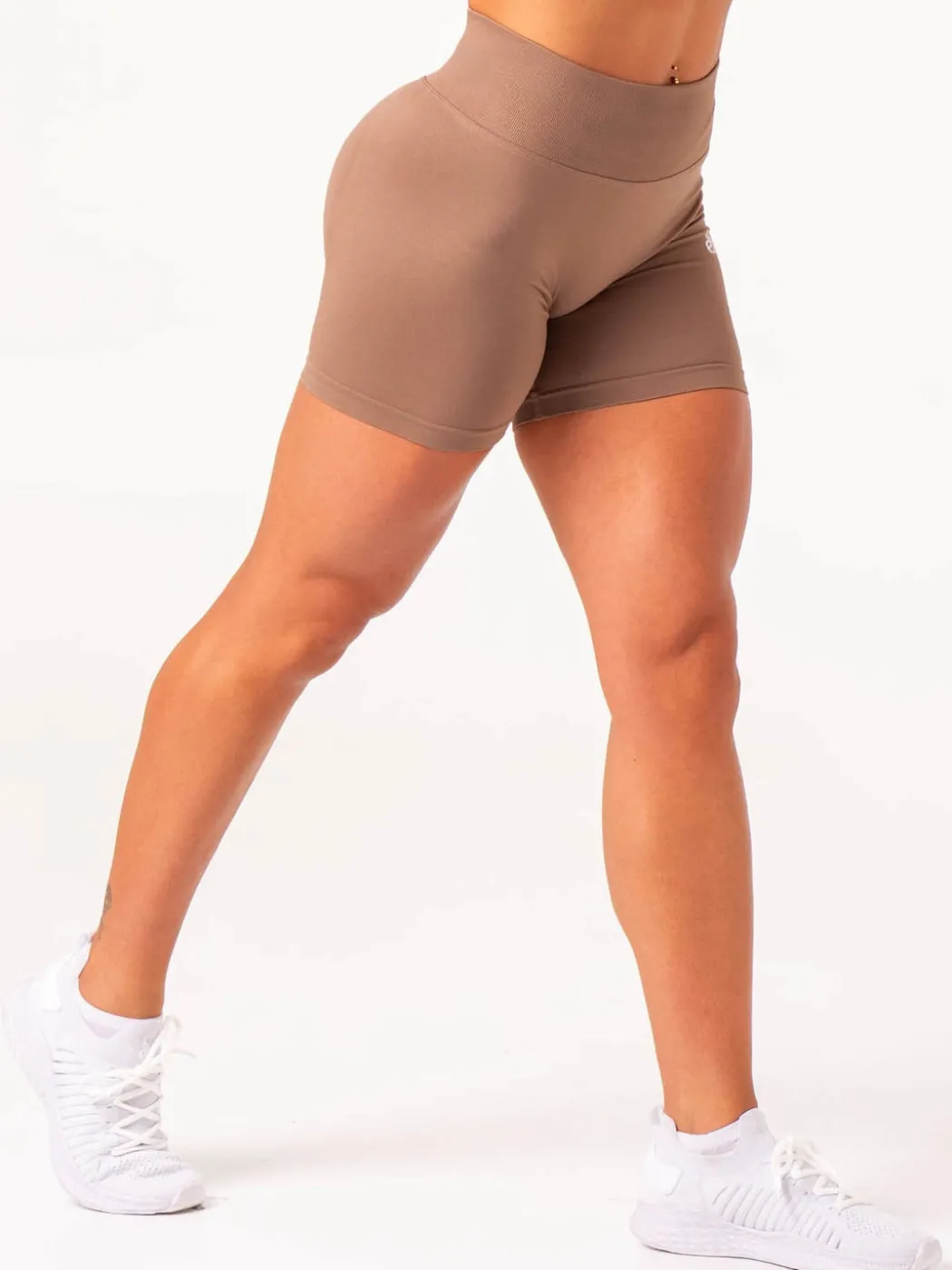 Lift Scrunch Shorts