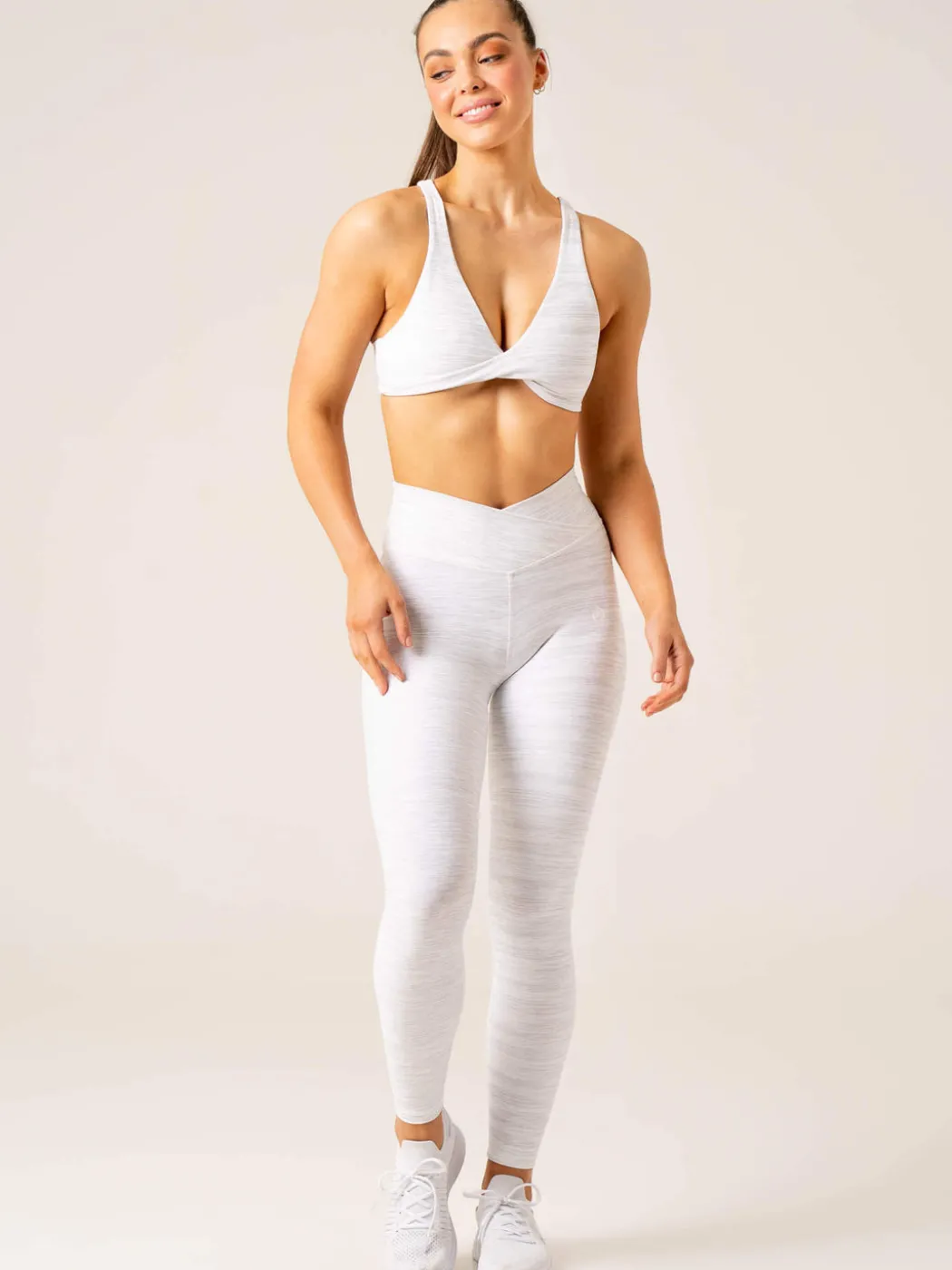 Momentum Cross Over Scrunch Leggings