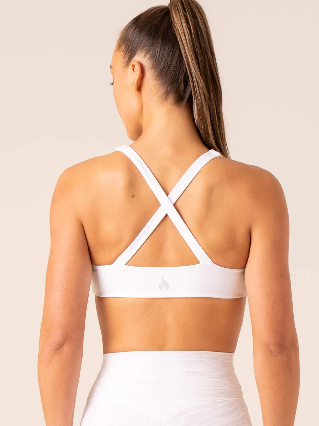 Momentum Twist Sports Bra