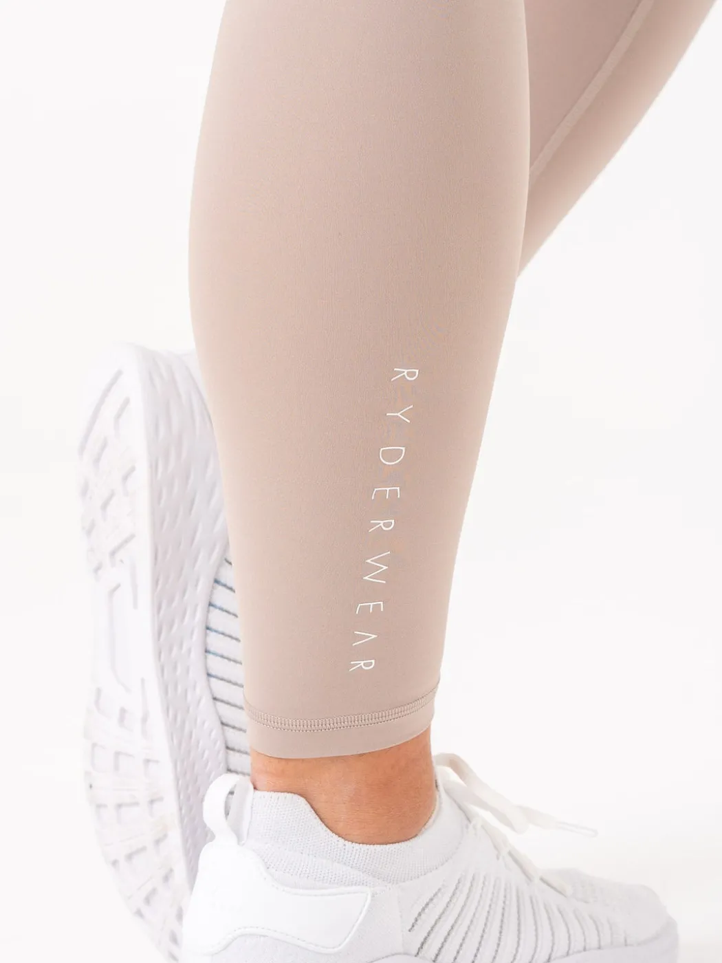 NKD V Scrunch Leggings