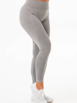 Stonewash Seamless V Back Leggings